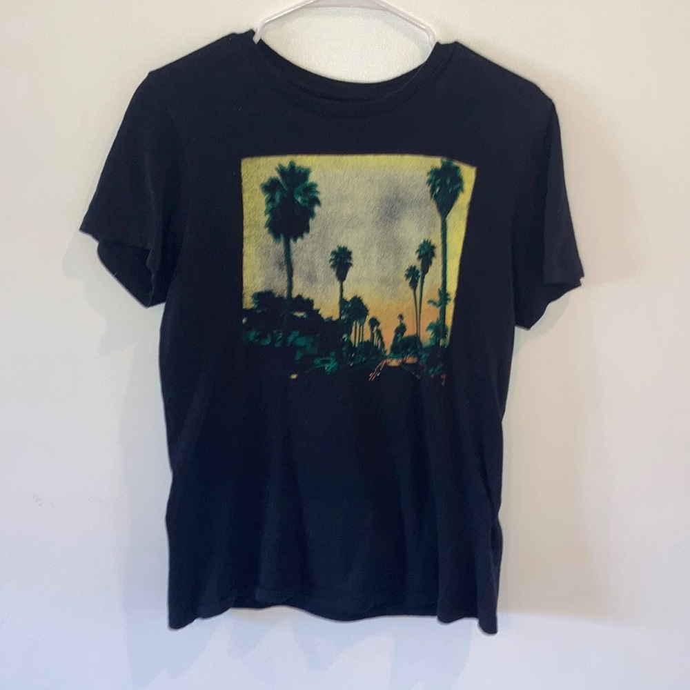 Free State black graphic tee